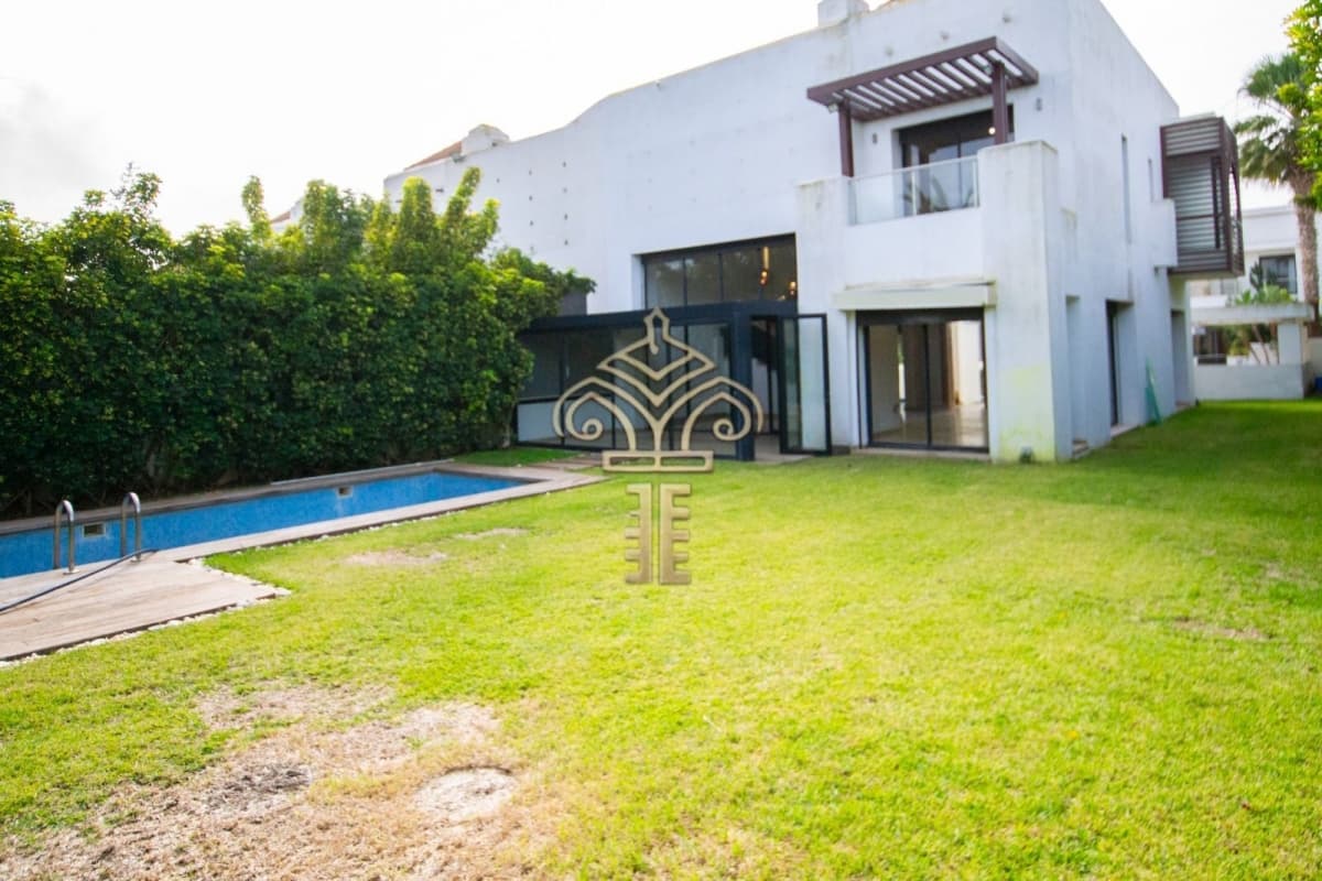 Villa de prestige avec piscine et grand jardin – Prestigia Plage des Nations