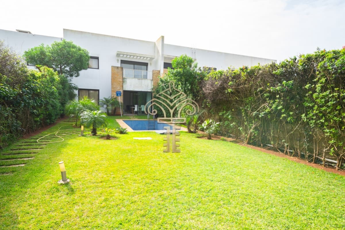 Villa meublée de standing avec piscine et jardin – Prestigia Plage des Nations