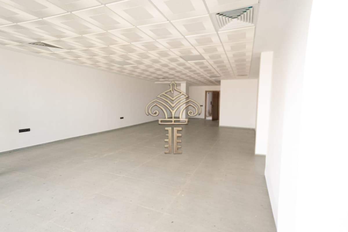 Bureau Professionnel à Louer – Boulevard Mohamed Diouri, Maamoura – Kénitra